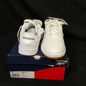 REEBOK CLUB MEMT WOMEN'S - NWT
White/Green
Sz 9.0